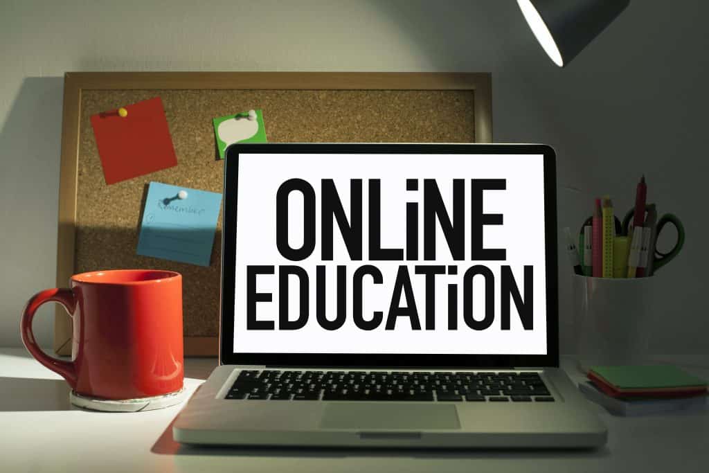 Endless Screen Time Lesser Learning The Online Classes Story   Online Education 1024x683 1 